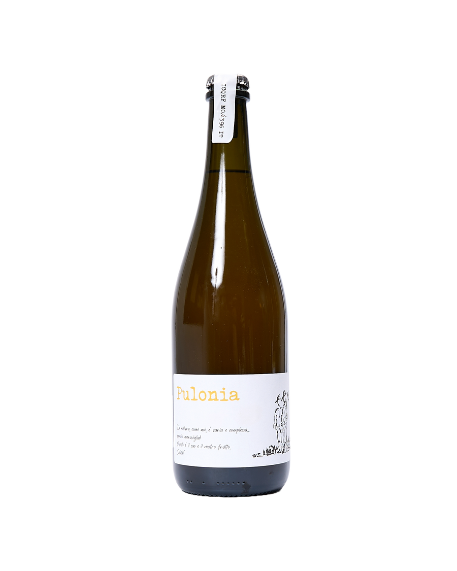 'Pulonia' Sparkling White Wine, Italy