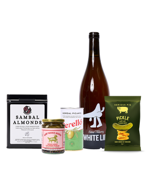 'Trendy Sips & Snacks' Box