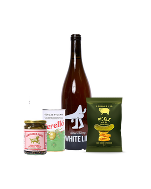 'Trendy Sips & Snacks' Box
